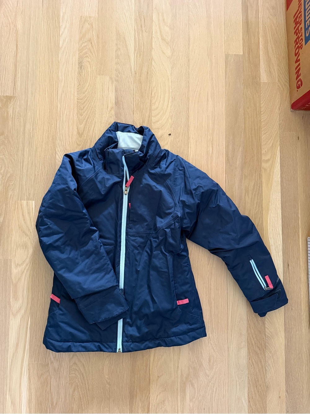 Patagonia girls snowbelle ski jacket size 10